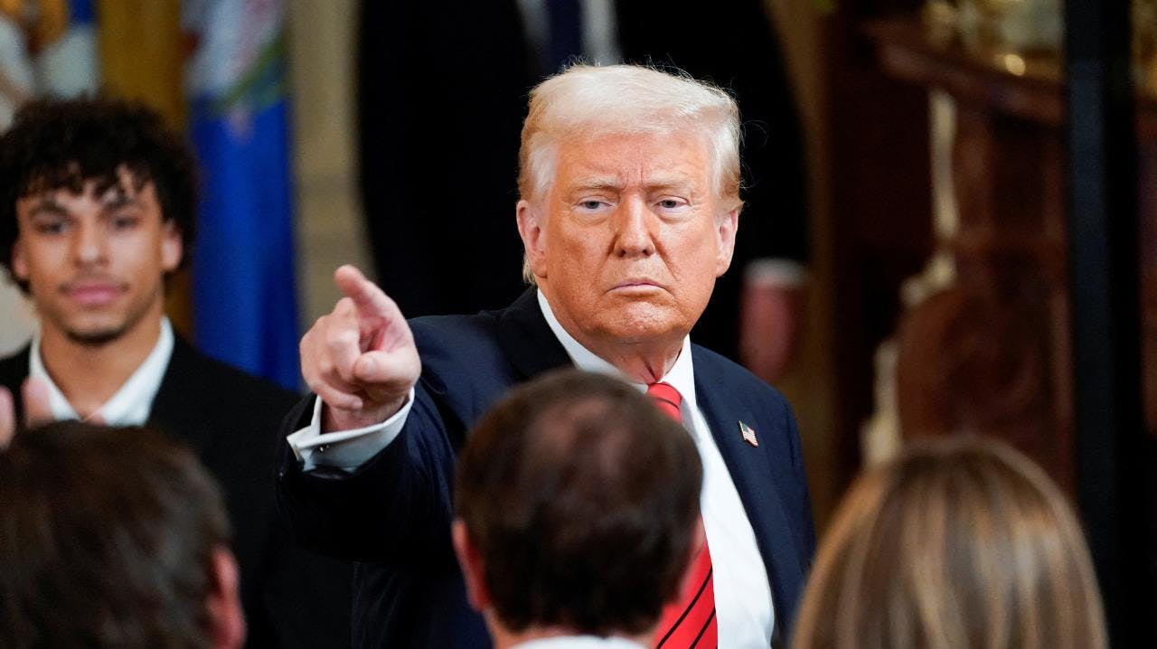 La petición de Donald Trump a Apple por las plantas de fabricación