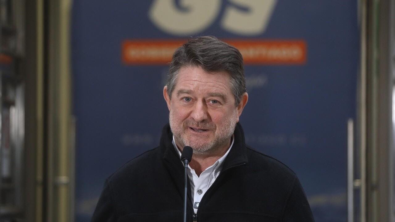 Gobernador Orrego niega desvío de fondos en polémica por coaching y republicanos anuncian ofensiva ante el Tricel