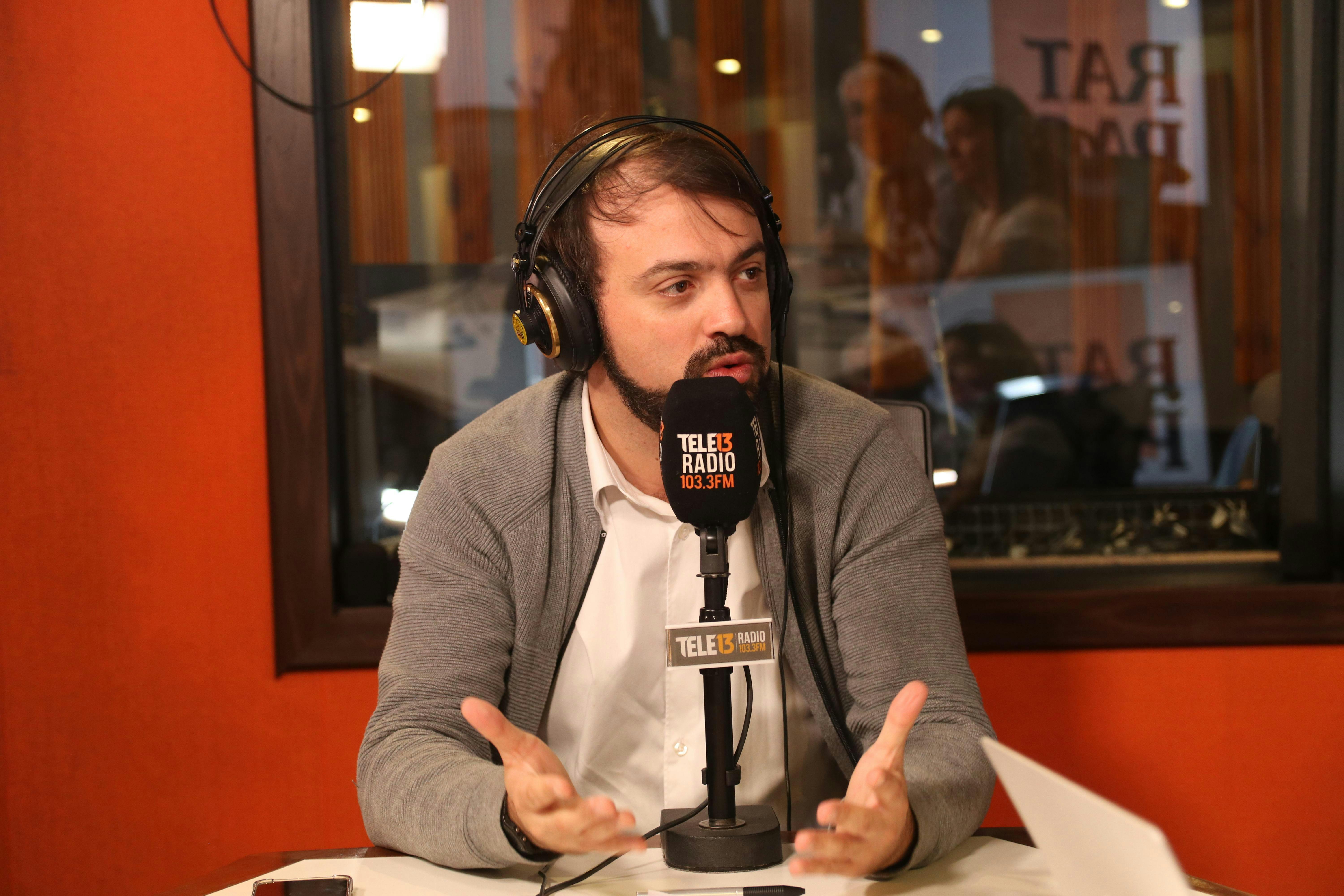 Jorge Sharp ad portas de primaria oficialista: “El adversario no está entre nosotros, está en frente o es el proyecto político que expresa la derechas con sus tres candidaturas”