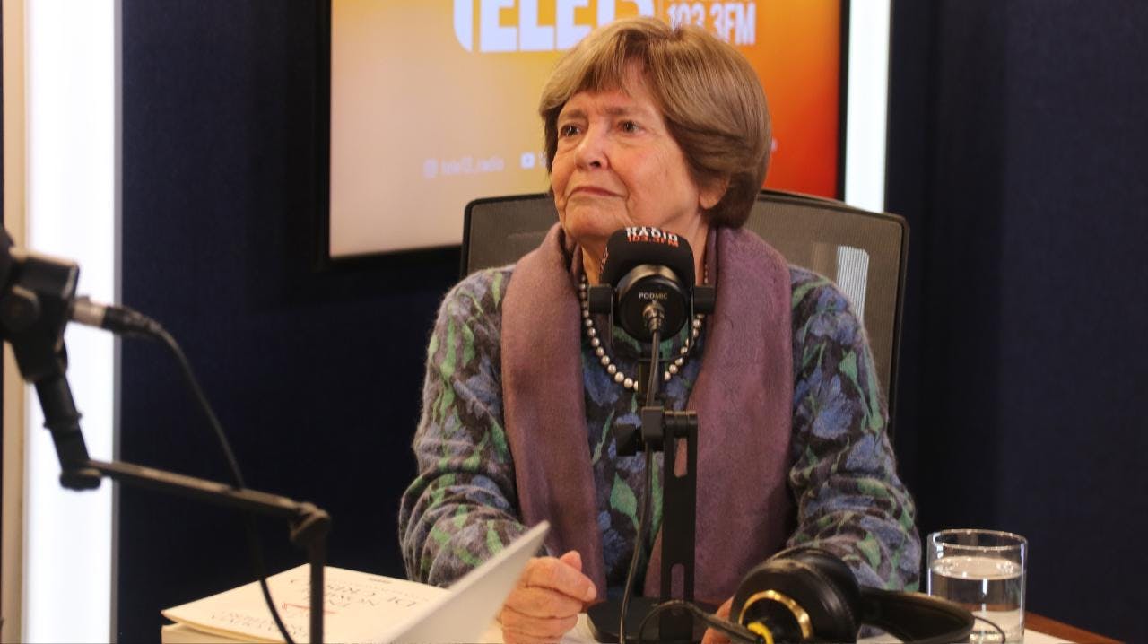 María Olivia por su libro sobre la influencia del evangelismo en Chile: “Las creencias religiosas no se pueden desprender de la influencia que generan en la sociedad”