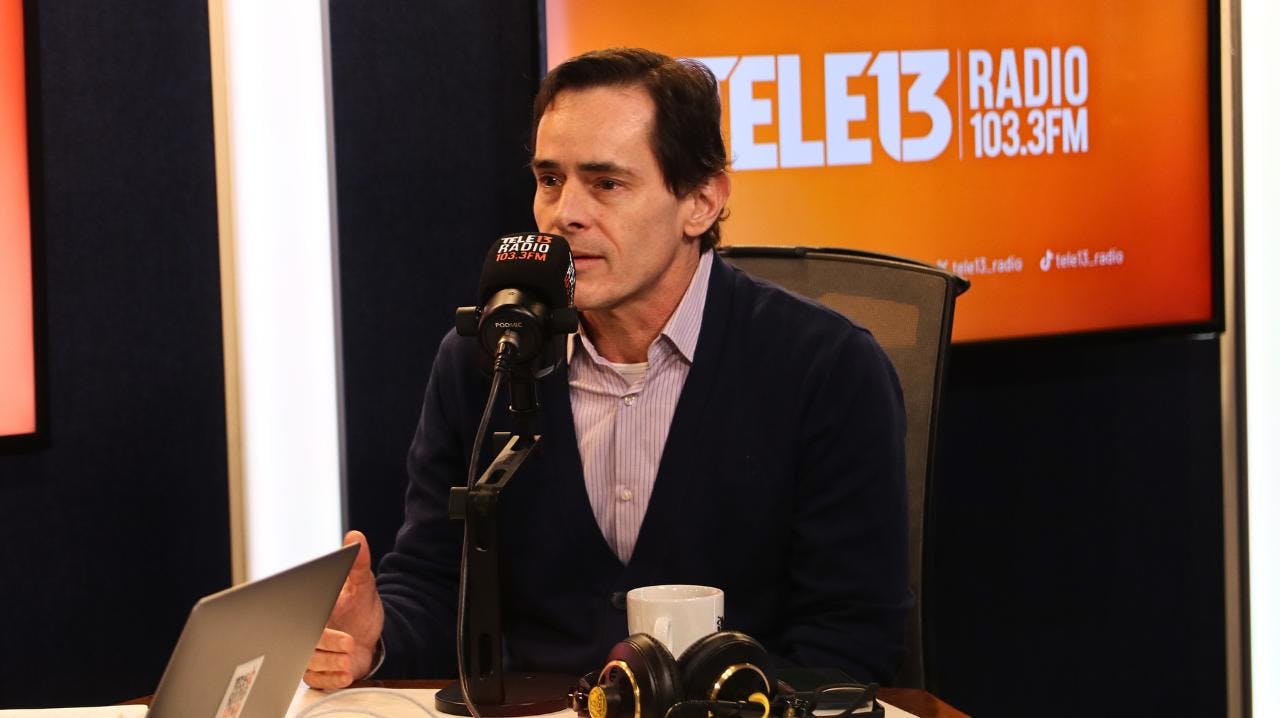 Cristián Valdivieso, director de Criteria: "La oposición tiene que entender que para enfrentar a Jeannette Jara no puede ir solo con frase contra el comunismo"