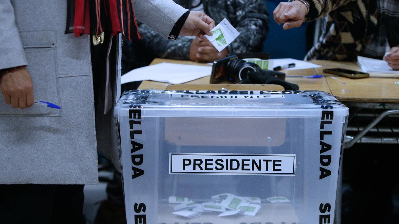 Las primeras reacciones del mercado tras el triunfo de Jeannette Jara en las primarias oficialistas