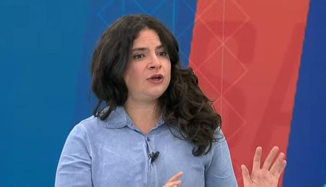 “Uno habla tantas barbaridades que hace parecer al otro moderado cuando no lo es”: Orellana por los candidatos Kaiser y Kast