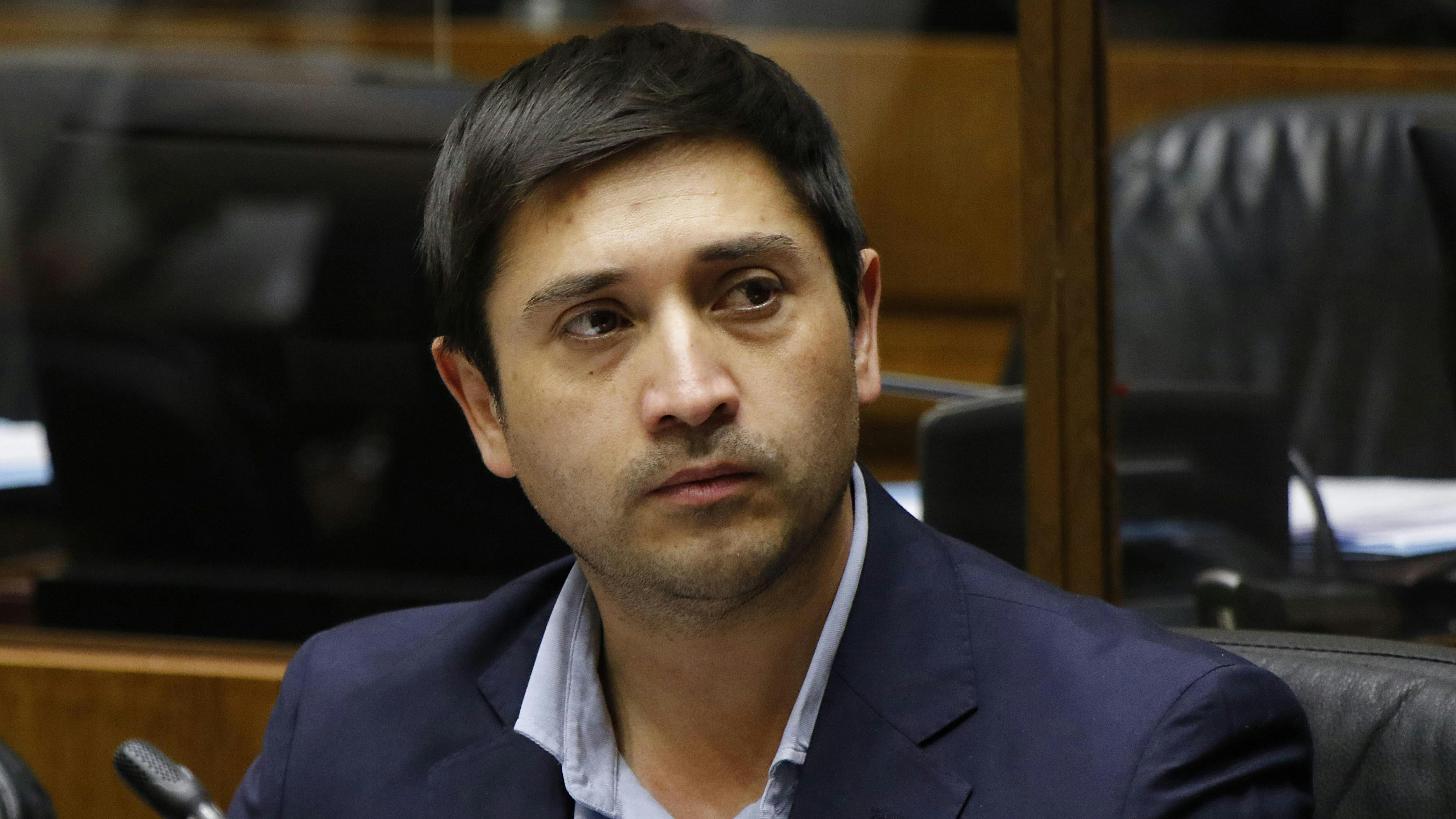 Diputado Calisto por su cupo senatorial: “Estamos instrumentalizando la justicia para sacar de la pista a eventuales candidatos”