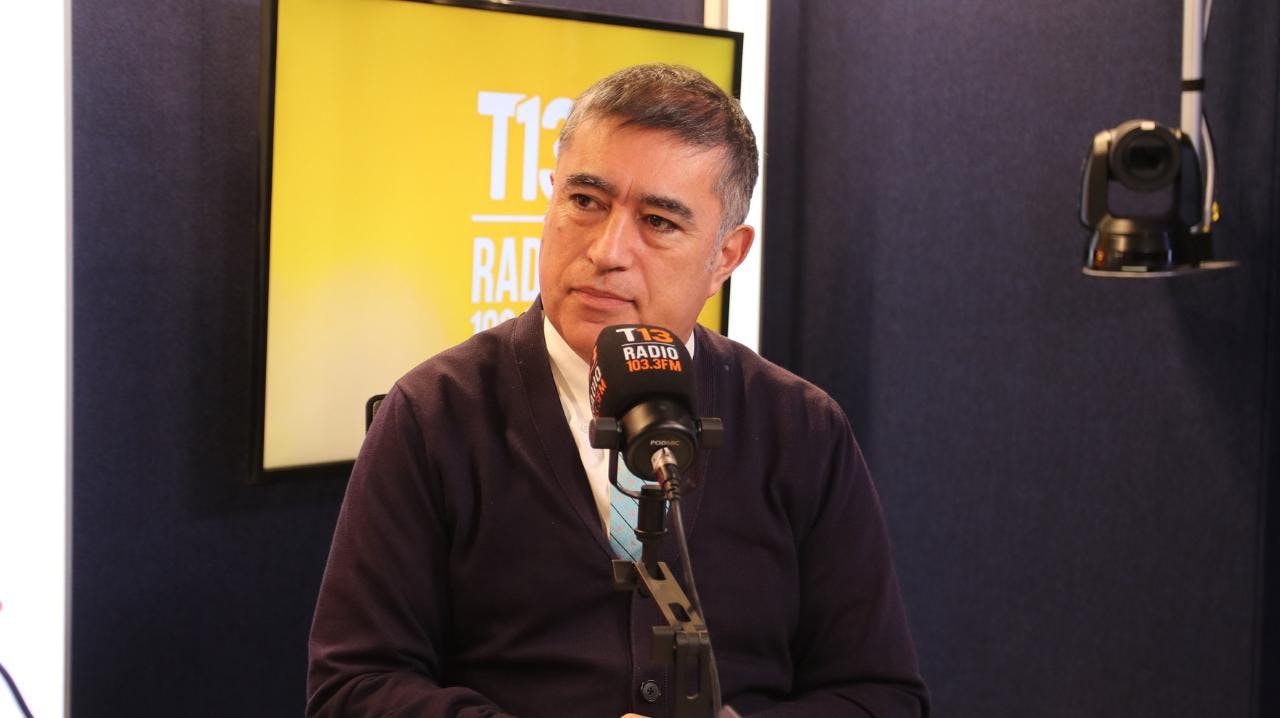 Alcalde Desbordes por presidenciales: "No estoy muy de acuerdo con esto de pegarle al que está a la derecha, para mí el adversario está a la izquierda"