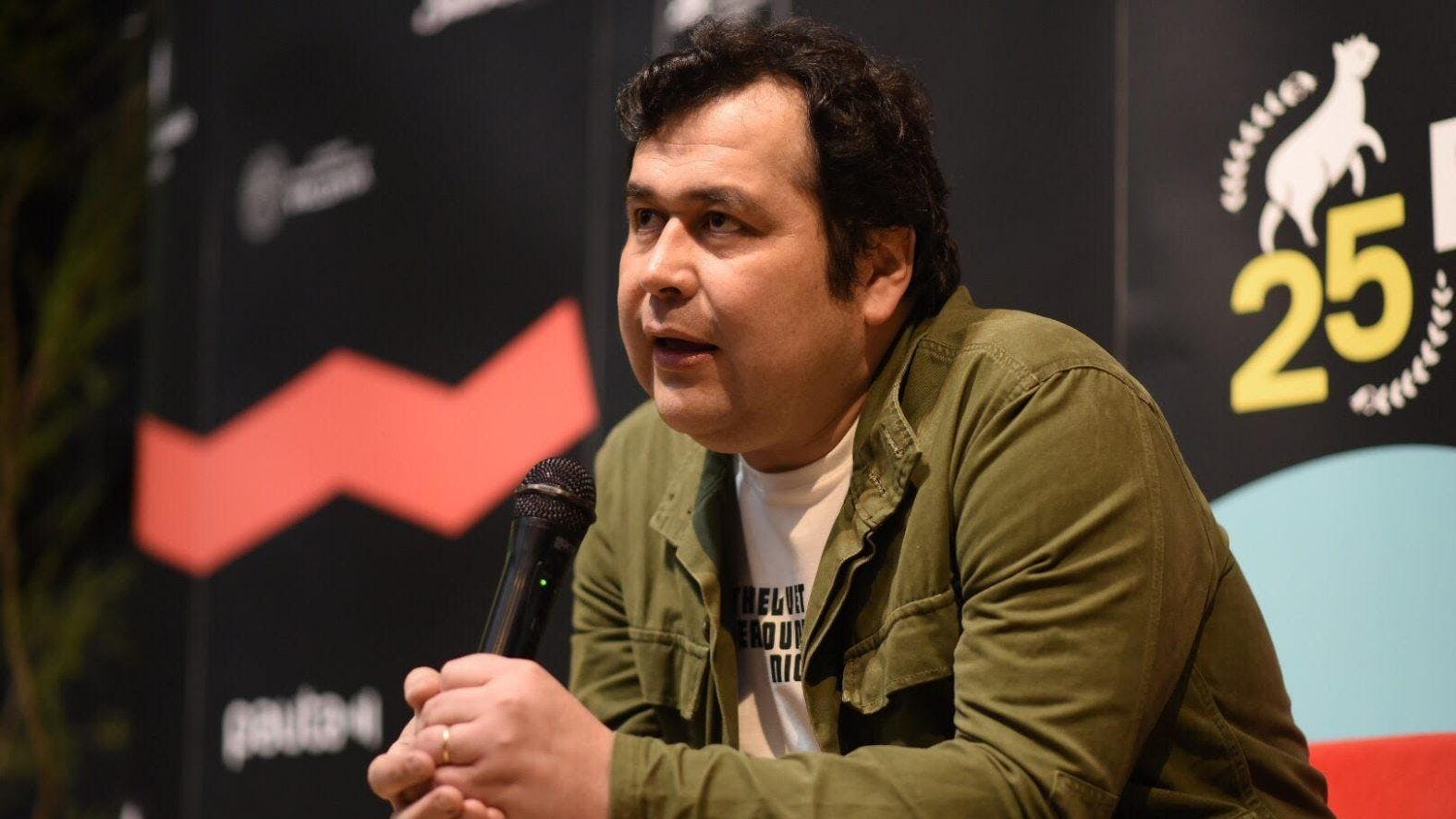 Gonzalo Maza por triunfo de Cristóbal Tapia en los Emmys: “No hay otro artista chileno que haya obtenido una cantidad tan grande de premios en la industria norteamericana”