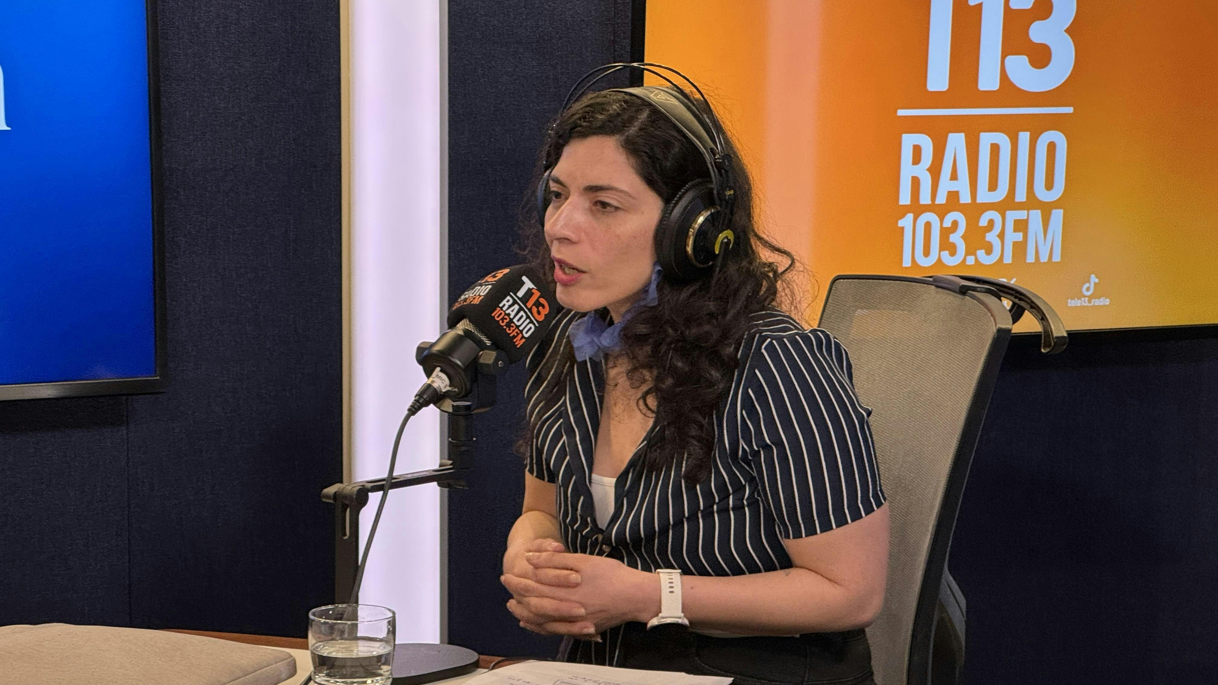 Encargada de contenidos de Jara descartó que Albornoz haya dejado vocería por sus viajes como directora de Enap: “Estaba planificado”