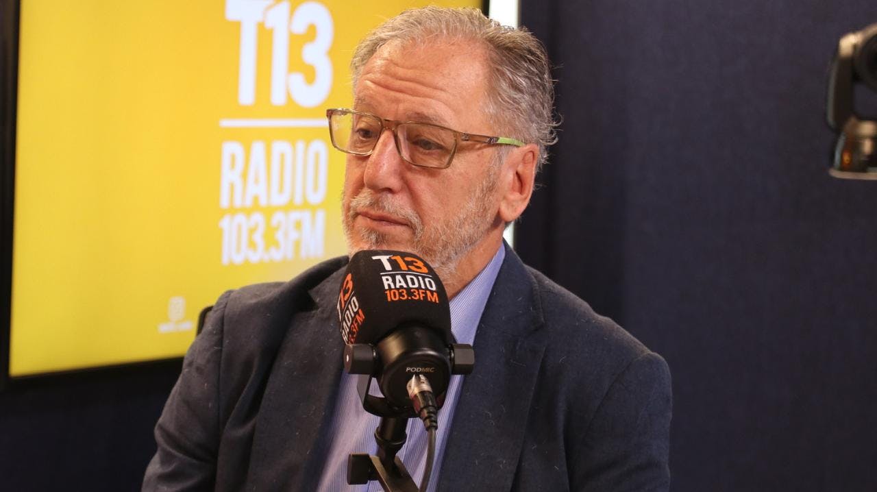 Biministro García y rol de generadoras ante polémica por tarifas: "Si se hubiesen dado cuenta, lo normal es que hubieran señalado el error que se estaba cometiendo"