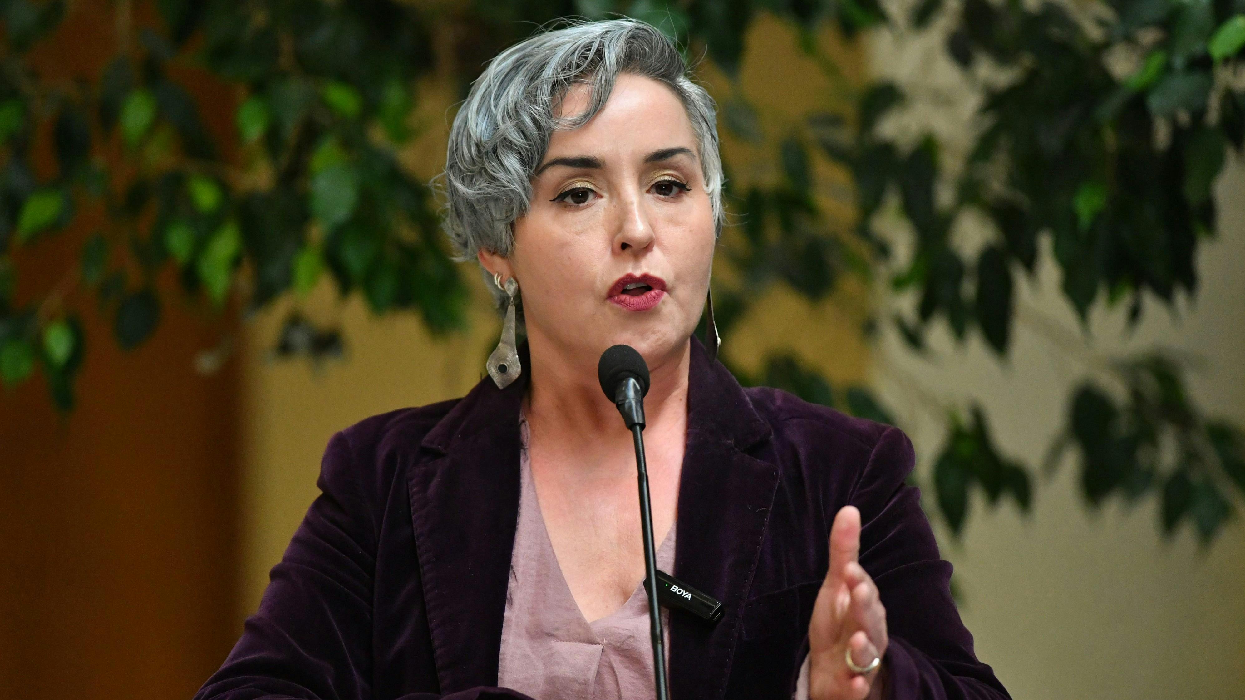 Diputada Placencia (PC) por AC contra Pardow: “Se usan como una manija (...) desviando el foco de lo que significa poner el esfuerzo en lo que las familias están esperando”