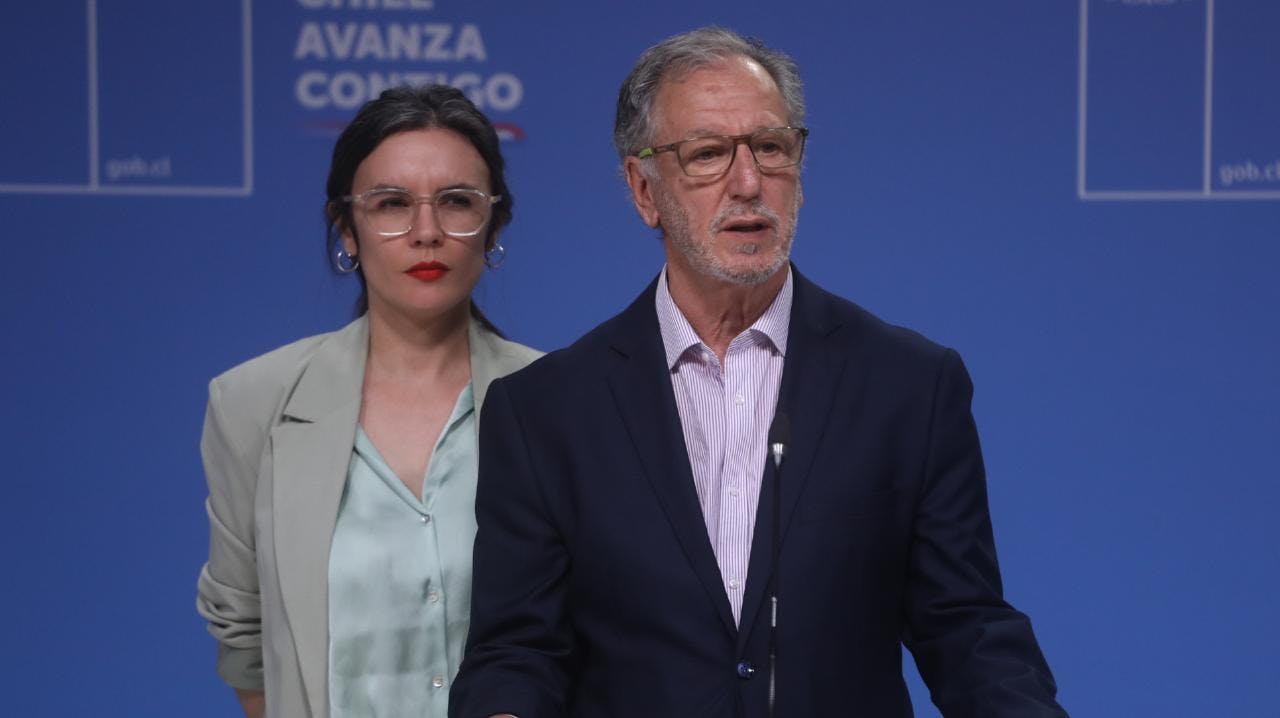 En medio de polémica por errores en materia tarifaria, el biministro Álvaro García se reunirá con Generadoras de Chile