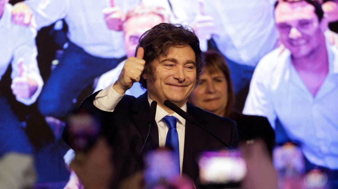 El oficialismo de Javier Milei logró un triunfo en las elecciones legislativas de Argentina, dando un nuevo impulso a su proyecto