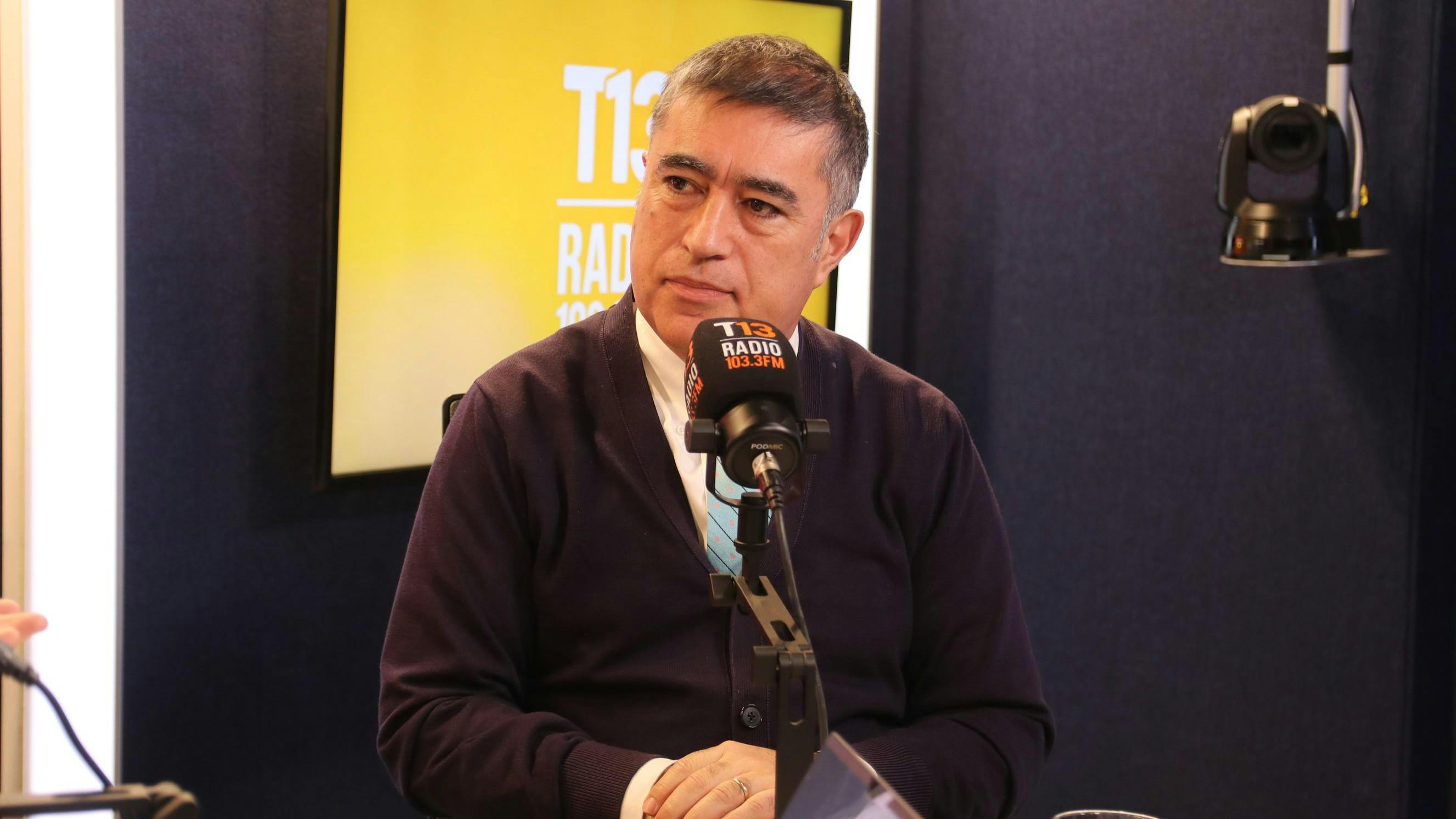 Alcalde Desbordes por violencia en liceos emblemáticos: “Esto está sucediendo por las medidas que estamos tomando (...) están reaccionando a lo que estamos haciendo”