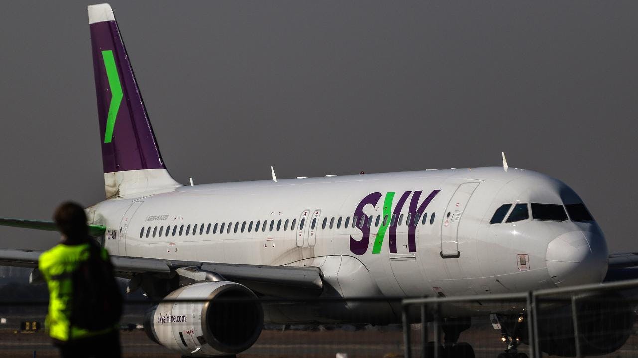 Abra Group anunció un preacuerdo para incorporar a la aerolínea Sky al conglomerado