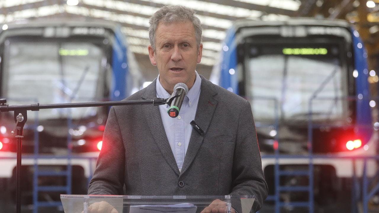 Ministro Muñoz por transporte en Elecciones Presidenciales 2025: "Nos interesa garantizar que todas las personas puedan llegar a votar de forma oportuna"