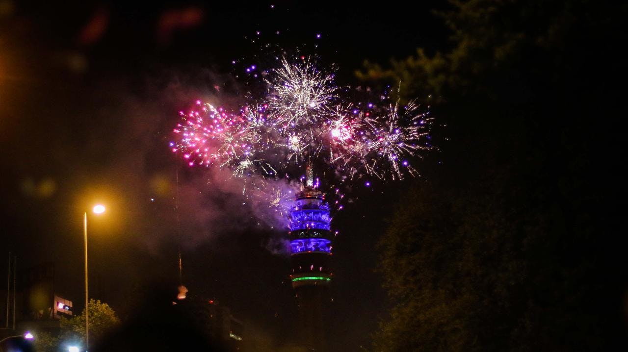 Gte. Asuntos Corporativos de Entel por show de Año Nuevo en Santiago: “Chile necesita buenas noticias y momentos de alegría”