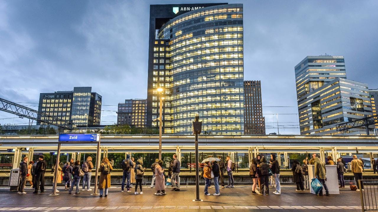 Los efectos en el sector bancario europeo de la adopción cada vez mayor de la IA