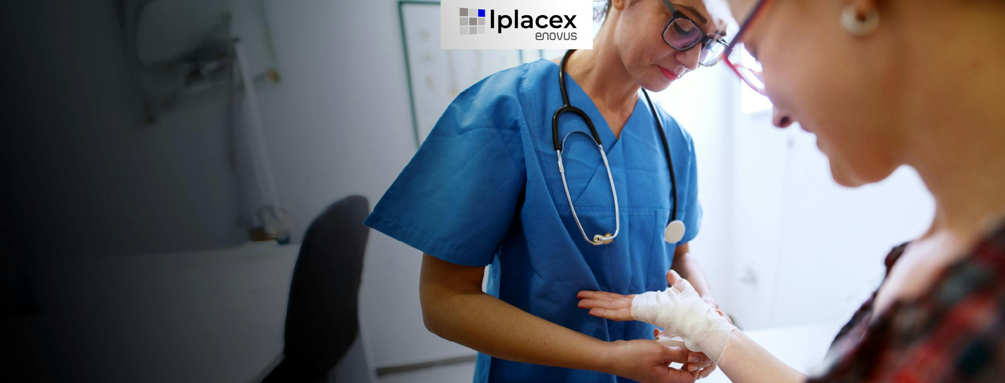 Técnico en Enfermería semipresencial: Cómo estudiar TENS online con talleres clínicos presenciales