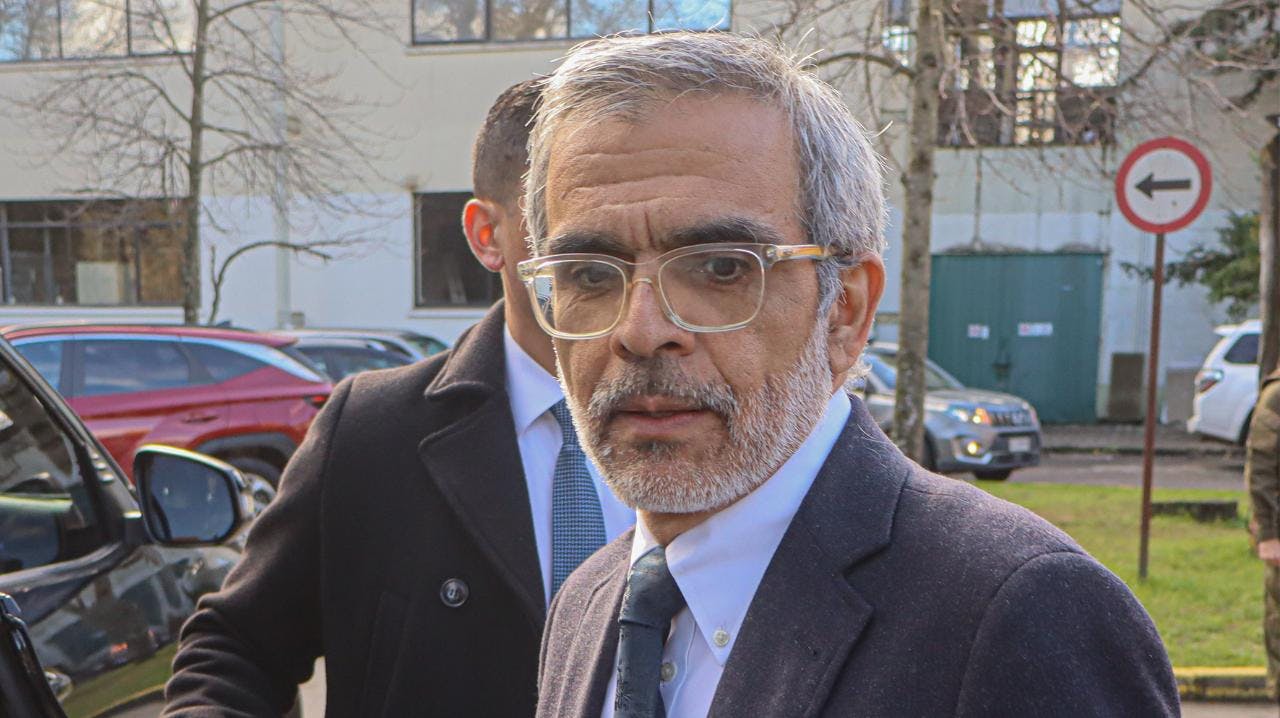 Ministro Luis Cordero por situación de los últimos incendios: “De este periodo tenemos 30 personas detenidas”