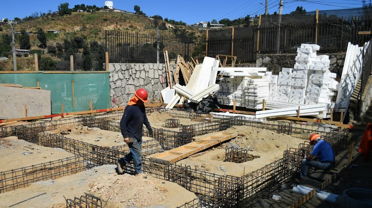 El Imacec anotó un alza de 1,7% en diciembre, por sobre las expectativas del mercado