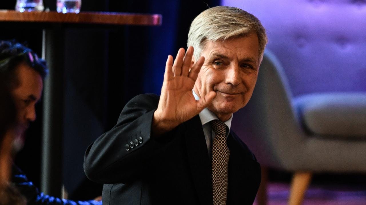 Harold Mayne-Nicholls: "Si ya sacamos por ley las bebidas alcohólicas y cigarrillos, ¿por qué mantener las casas de apuesta?"