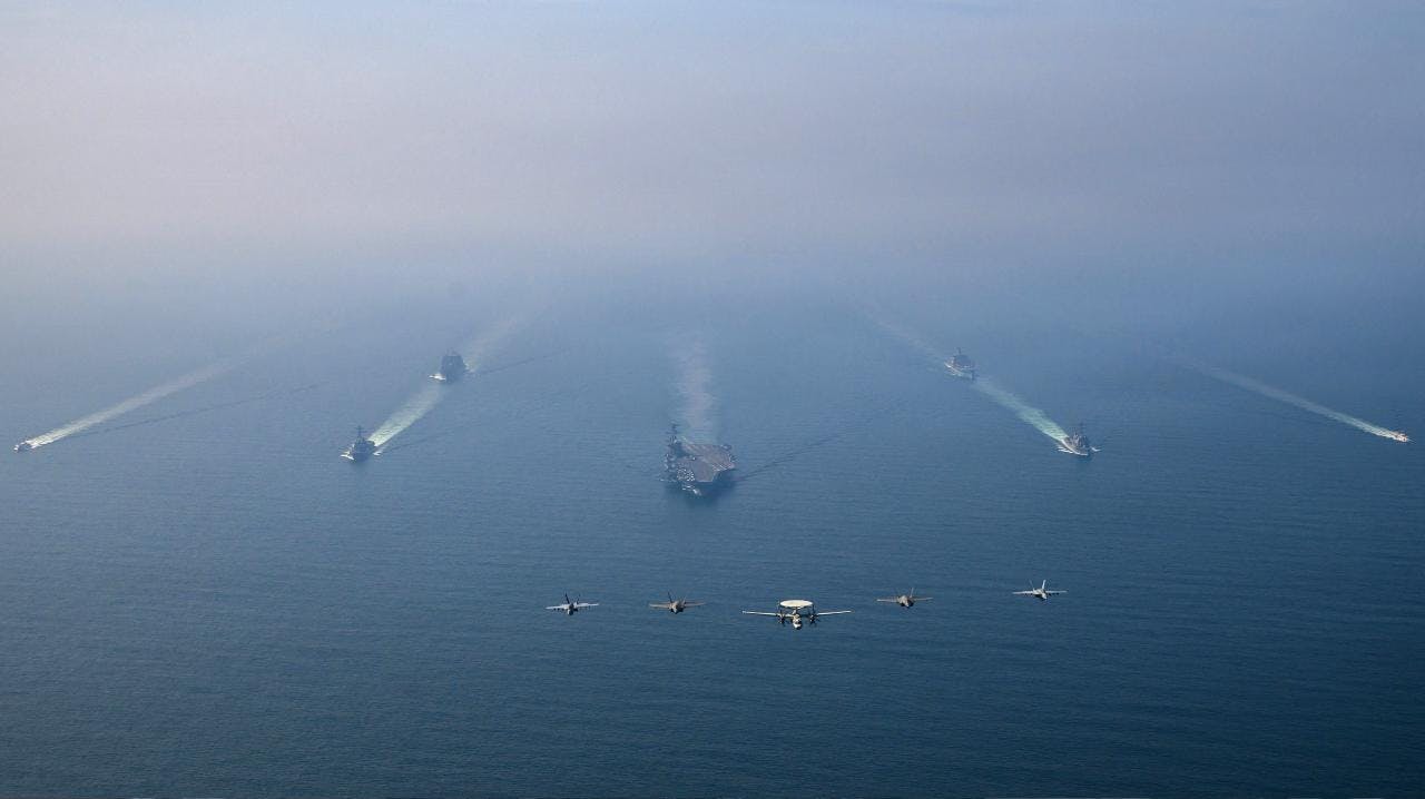 Las fuerzas militares de Estados Unidos se preparan para posibles ataques en Irán, pero Donald Trump no habría tomado una decisión al respecto