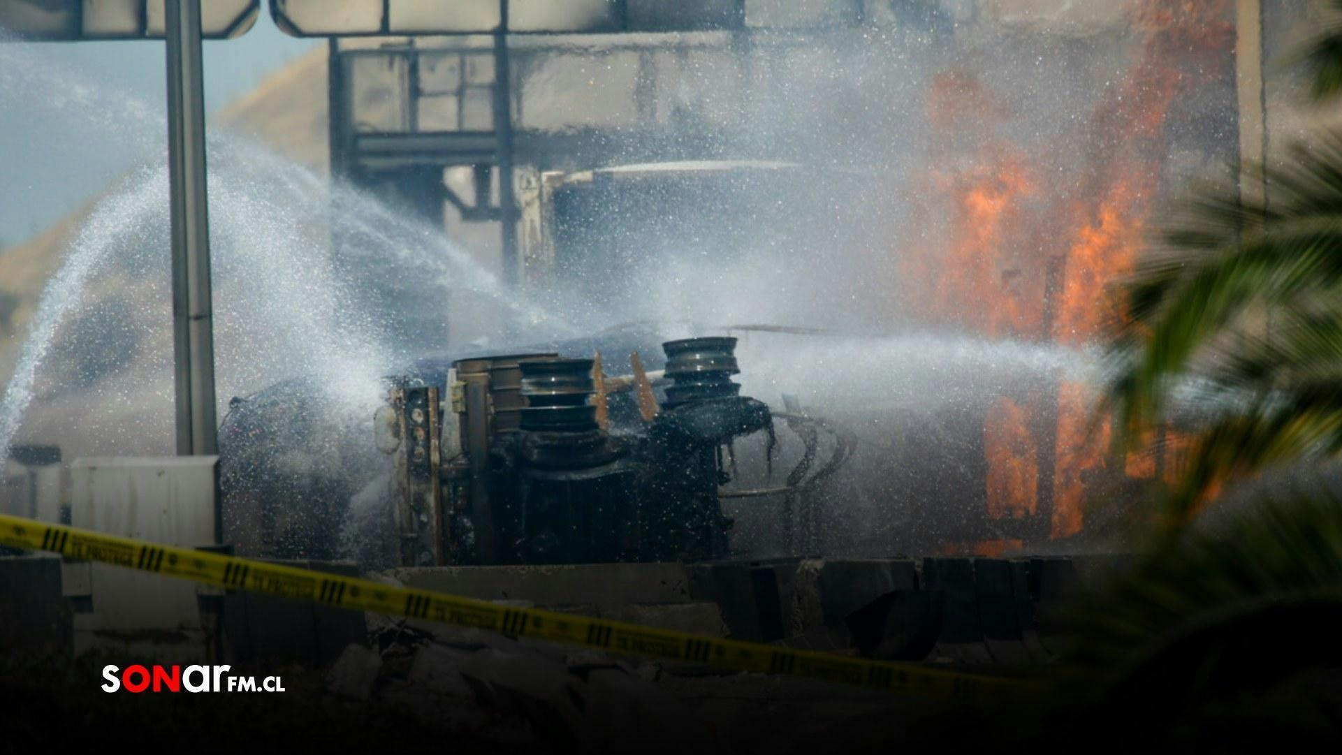 Explosión de camión en Renca deja cuatro muertos y 17 heridos