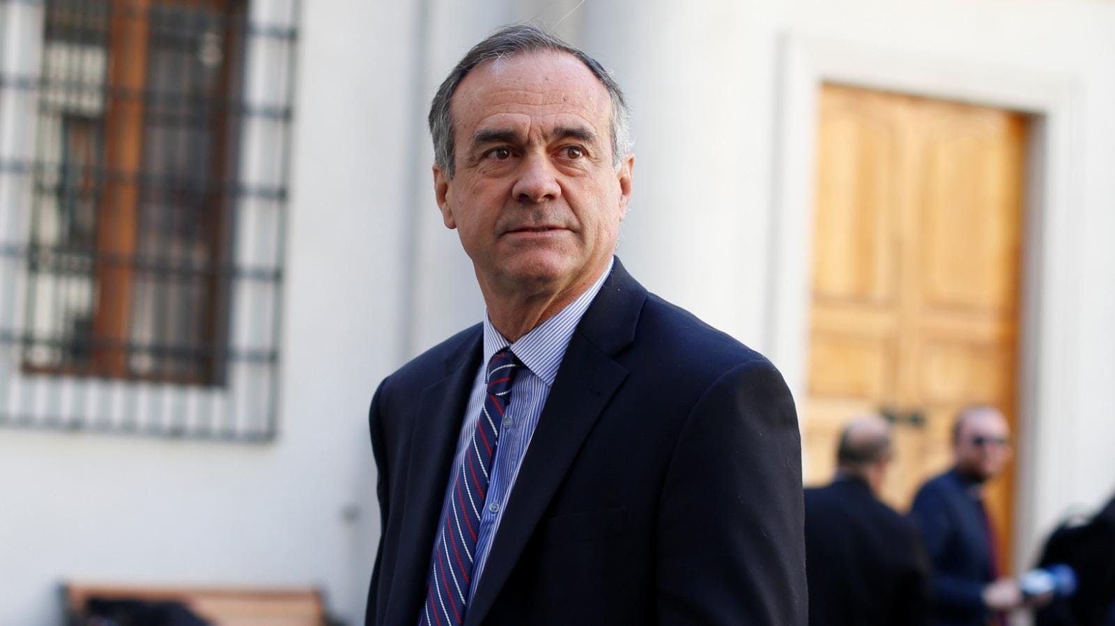 Ex canciller Ignacio Walker por retiro de visas a funcionarios de Estado: “Más que un castigo al Gobierno del Presidente Boric, es una advertencia para el Gobierno de Kast”