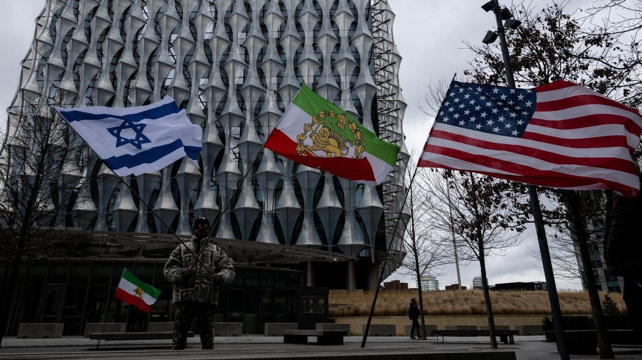 Guido Larson por situación del régimen iraní tras ataque conjunto: “No observo que se encuentre en riesgo de colapsar”