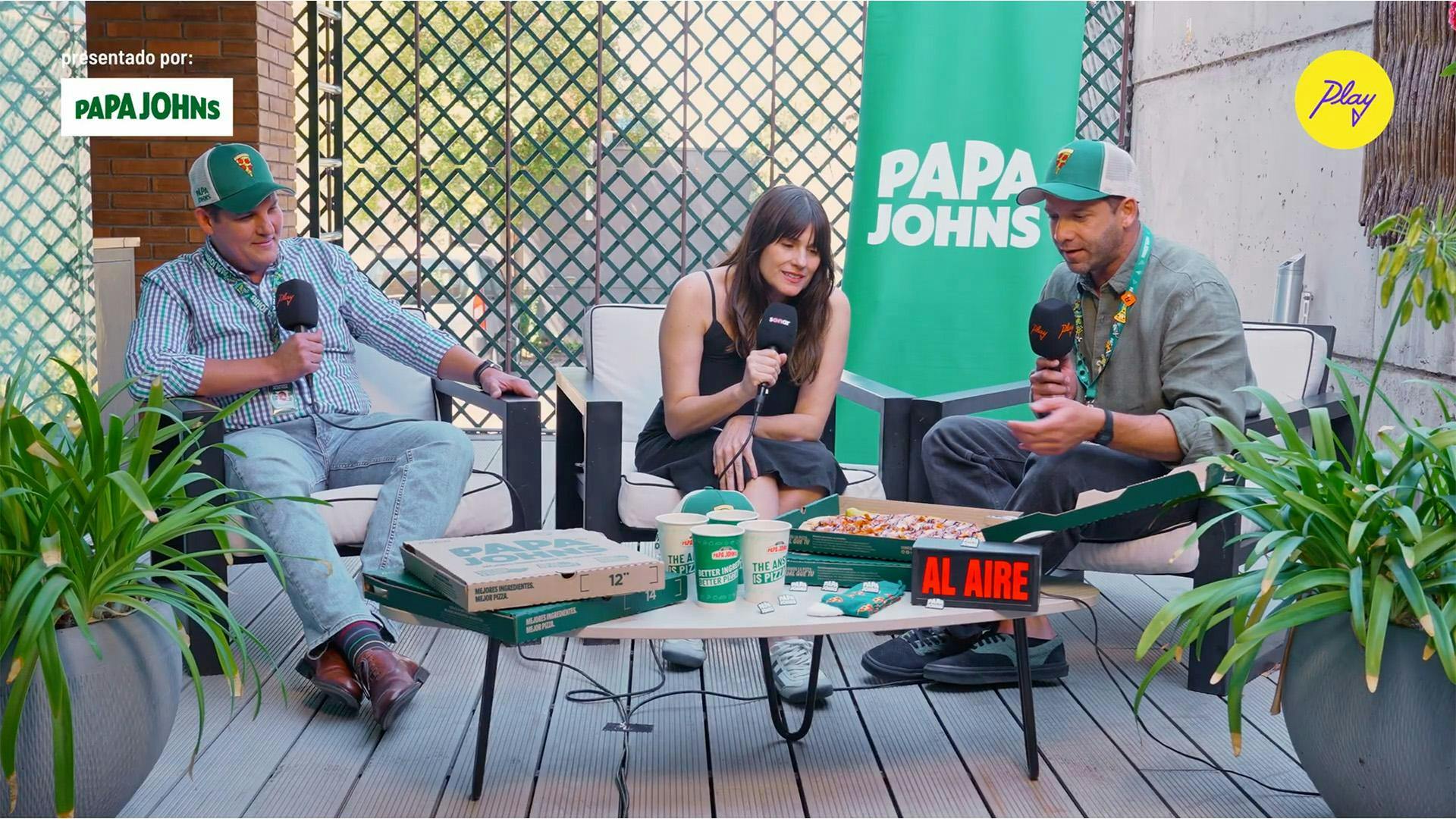Tres días, seis hornos y un gran equipo: el despliegue de Papa Johns en Lollapalooza Chile 2026
