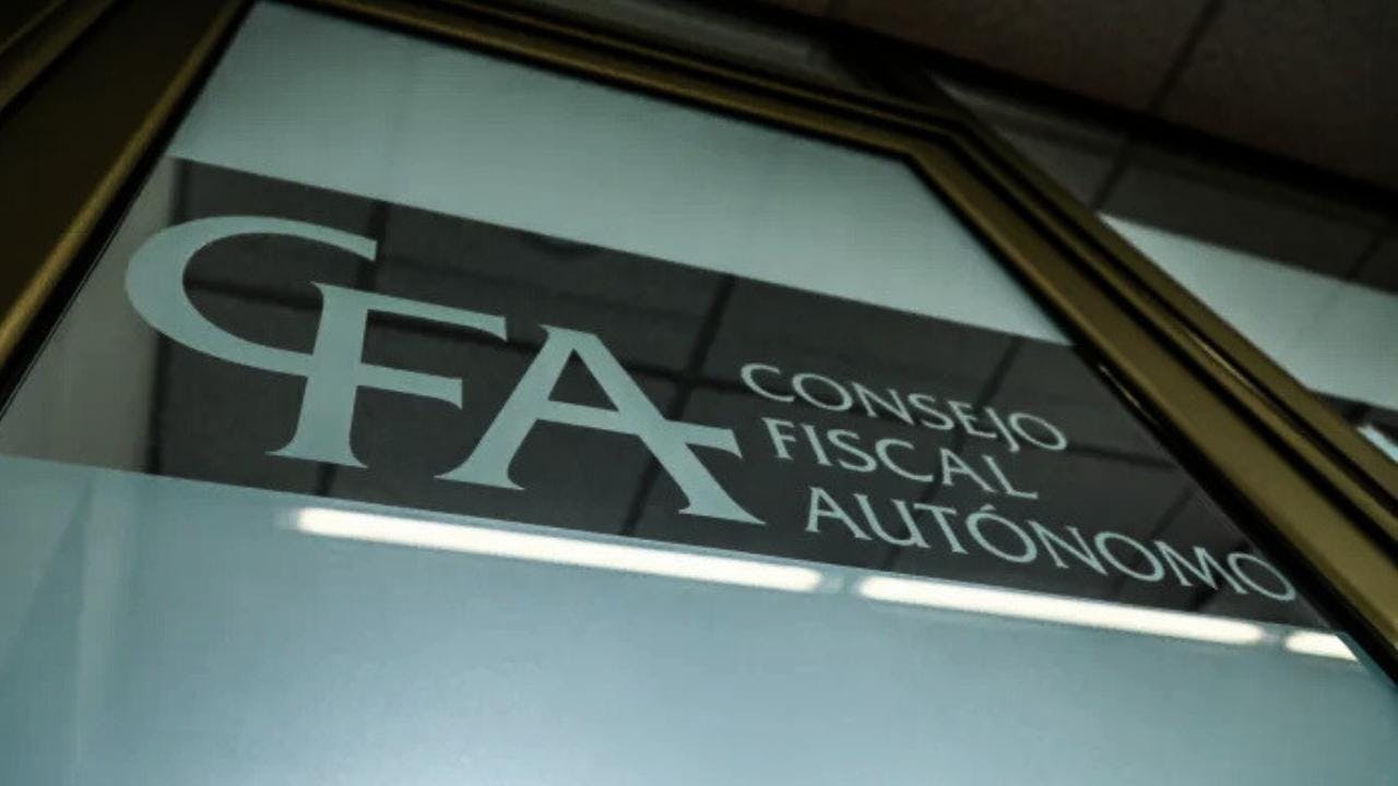 El duro informe del CFA que reprueba la gestión fiscal del Gobierno del Presidente Boric