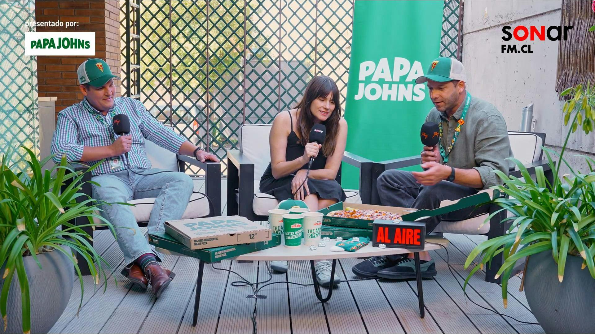 Tres días, seis hornos y un gran equipo: el despliegue de Papa Johns en Lollapalooza Chile 2026