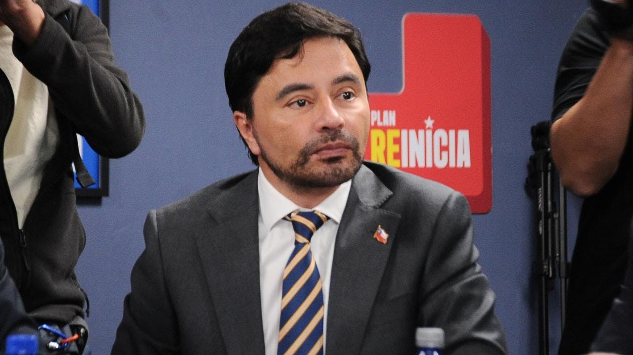 Senador electo Carter y Cambio de Mando: "No vamos a ser un Gobierno de administración, es uno que viene a responder a la emergencia"