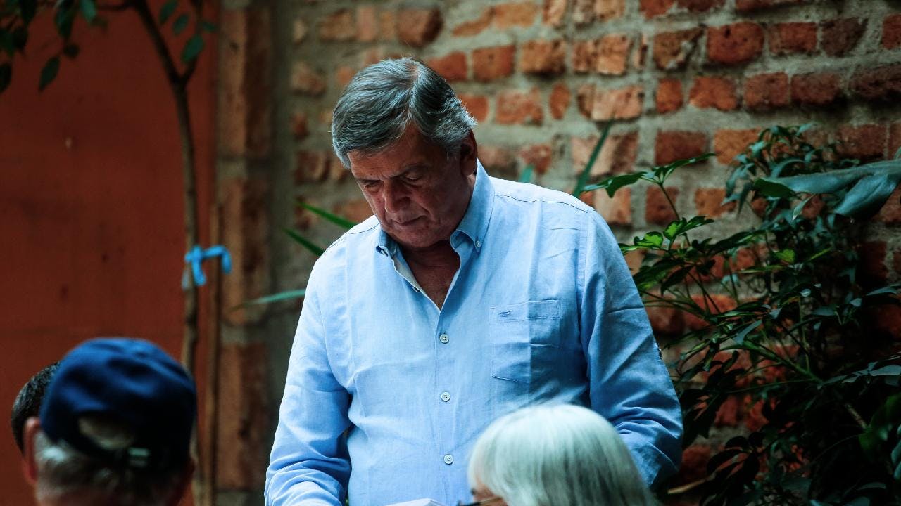 Lautaro Carmona: "Tenemos pendiente una evaluación de lo que es la tarea del PC en el contexto del Gobierno"