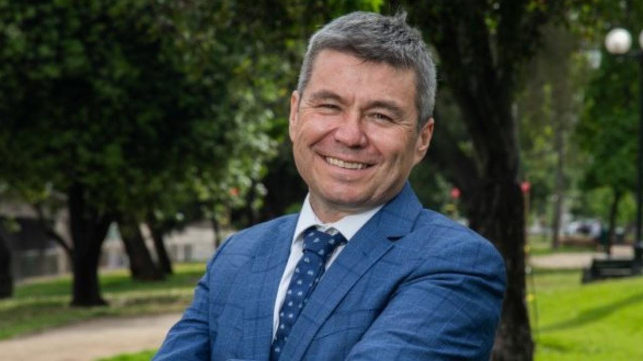 Exministro Marcelo Mena por retiro de decretos medioambientales: “Es un error estratégico porque te echas las causas medioambientales”