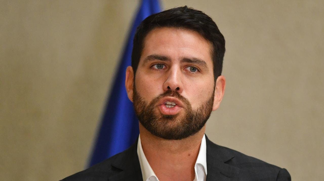 Senador Diego Ibáñez (FA) por candidatura de Bachelet a la ONU: “Habría varios puentes rotos si la decisión es no apoyar a la expresidenta”