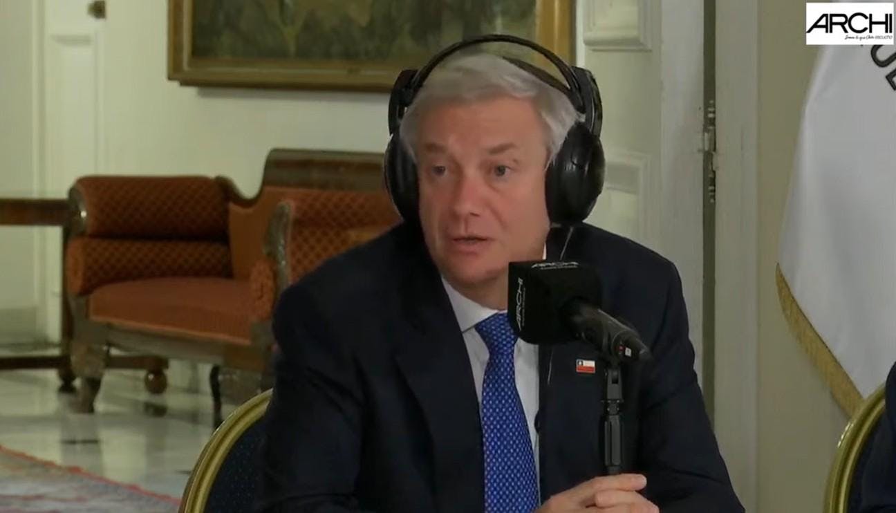 Kast adelanta eventual rebaja de sueldos de funcionarios de La Moneda: "Ya lo anunciaremos"