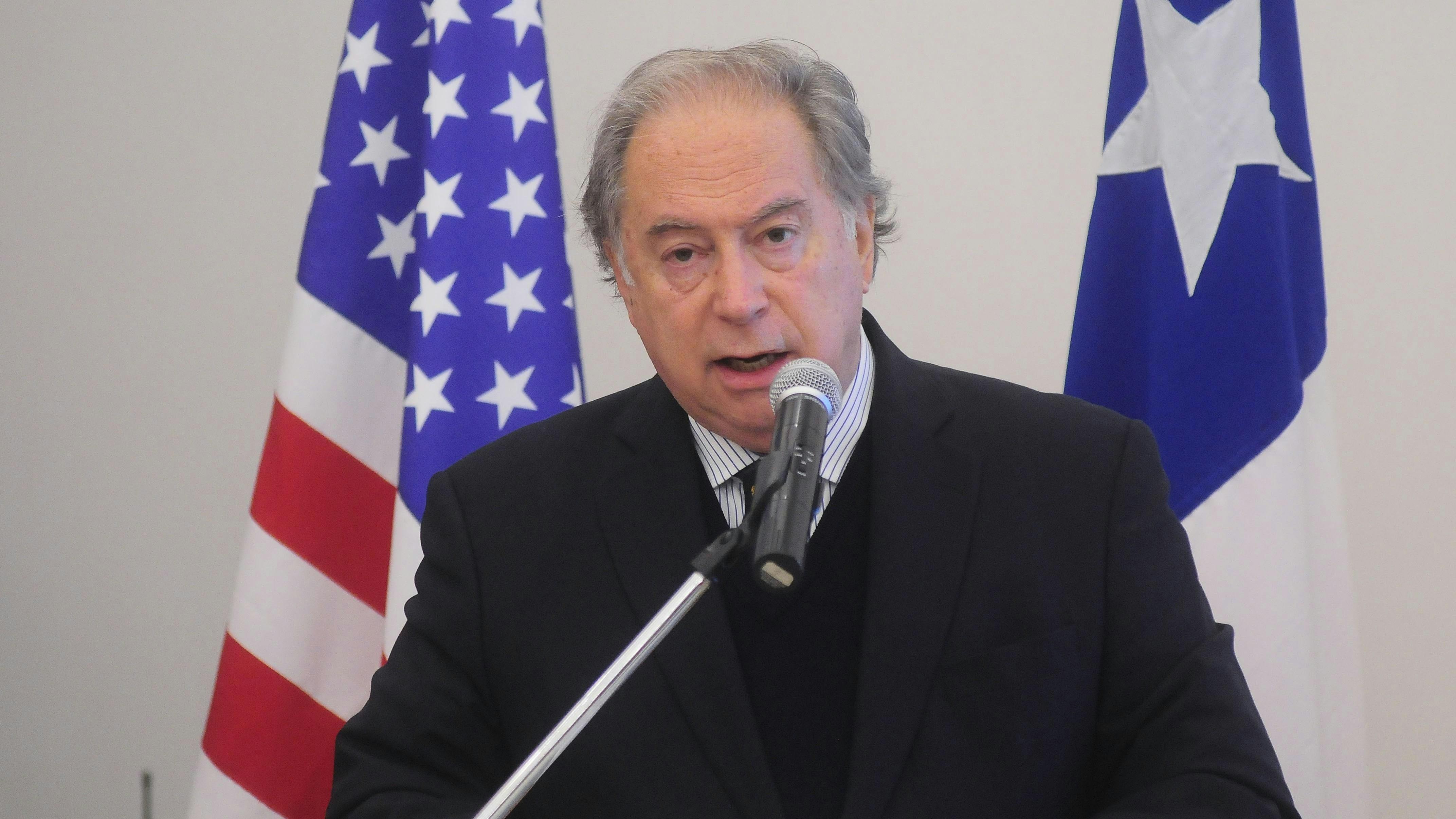 Ex embajador Juan Gabriel Valdés por conflicto en Medio Oriente: “Si los países no quieren llegar a acuerdo, se hace difícil para la ONU tener la capacidad de control suficiente”