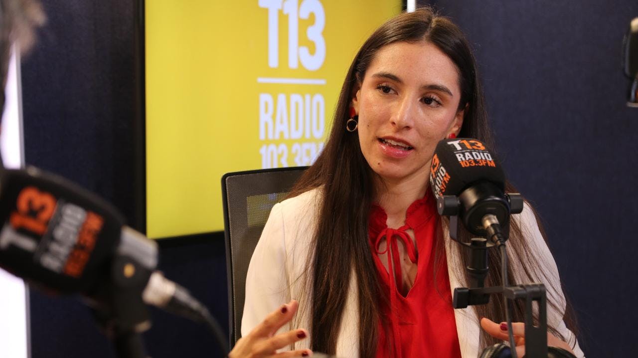 Valentina Apablaza, economista OCEC-UDP, por inflación: "El efecto definitivo en términos del precio del combustible, recién se va a ver en el IPC de abril"