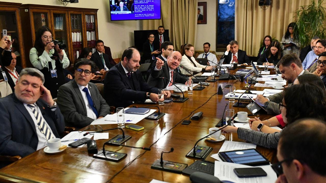 Cavallo por el daño del informe del CFA a la mega reforma y la figura del ministro Quiroz