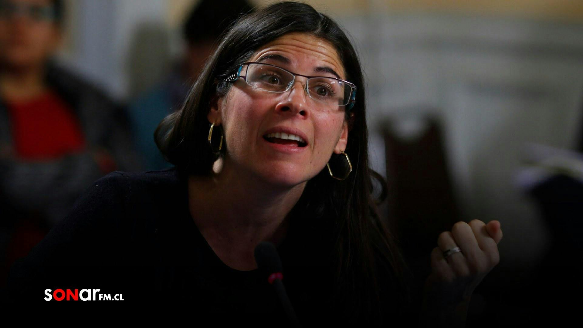 Sylvia Eyzaguirre cuestiona pausa del Gobierno al traspaso de colegios a los SLEP