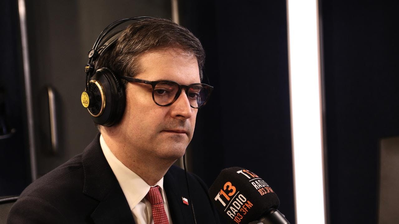 Subsecretario de Educación por planteamientos de la Defensoría de la Niñez: "Tiene a los colegios convertidos en un lugar de estatuto penal"