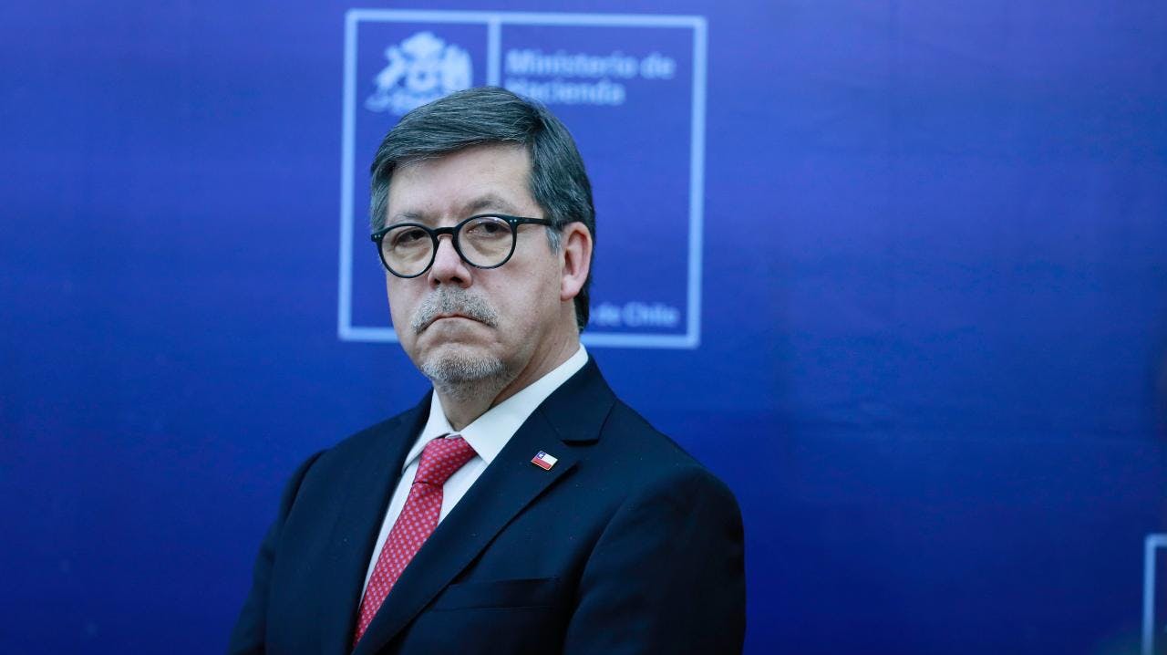 Director de Presupuestos, José Pablo Gómez, afirmó que lo que hace el Informe de Finanzas Públicas es "corregir una trayectoria"