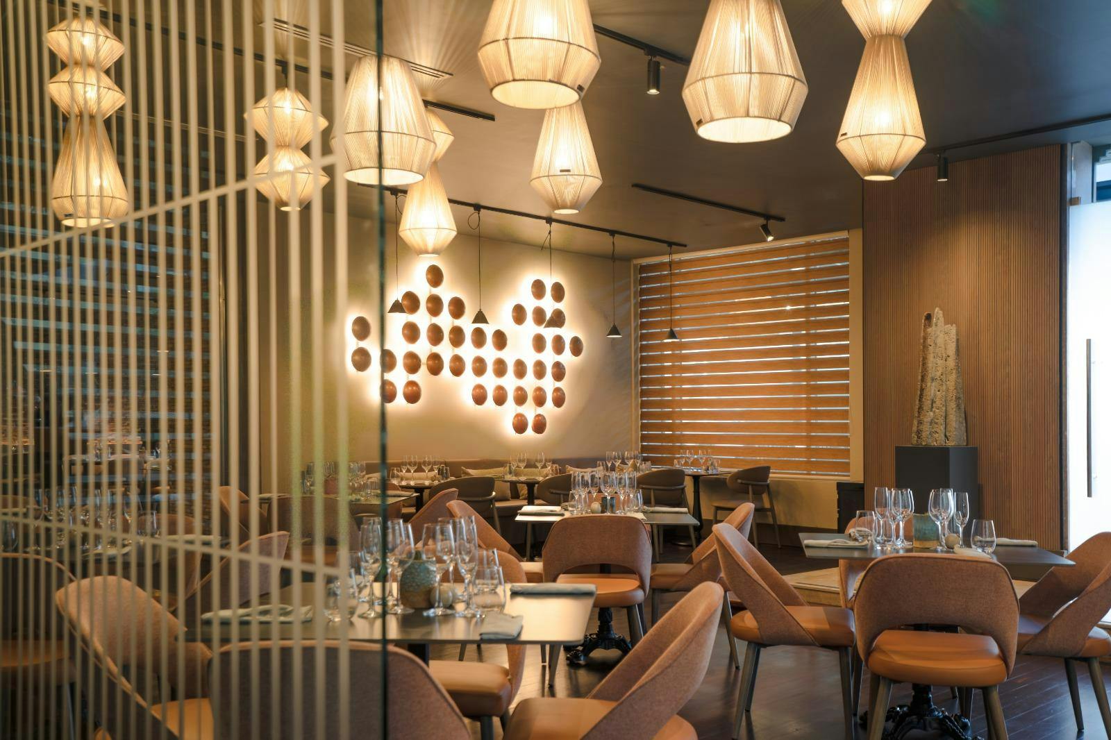 The Ritz-Carlton, Santiago presenta la renovación de Estró: una evolución del lujo local