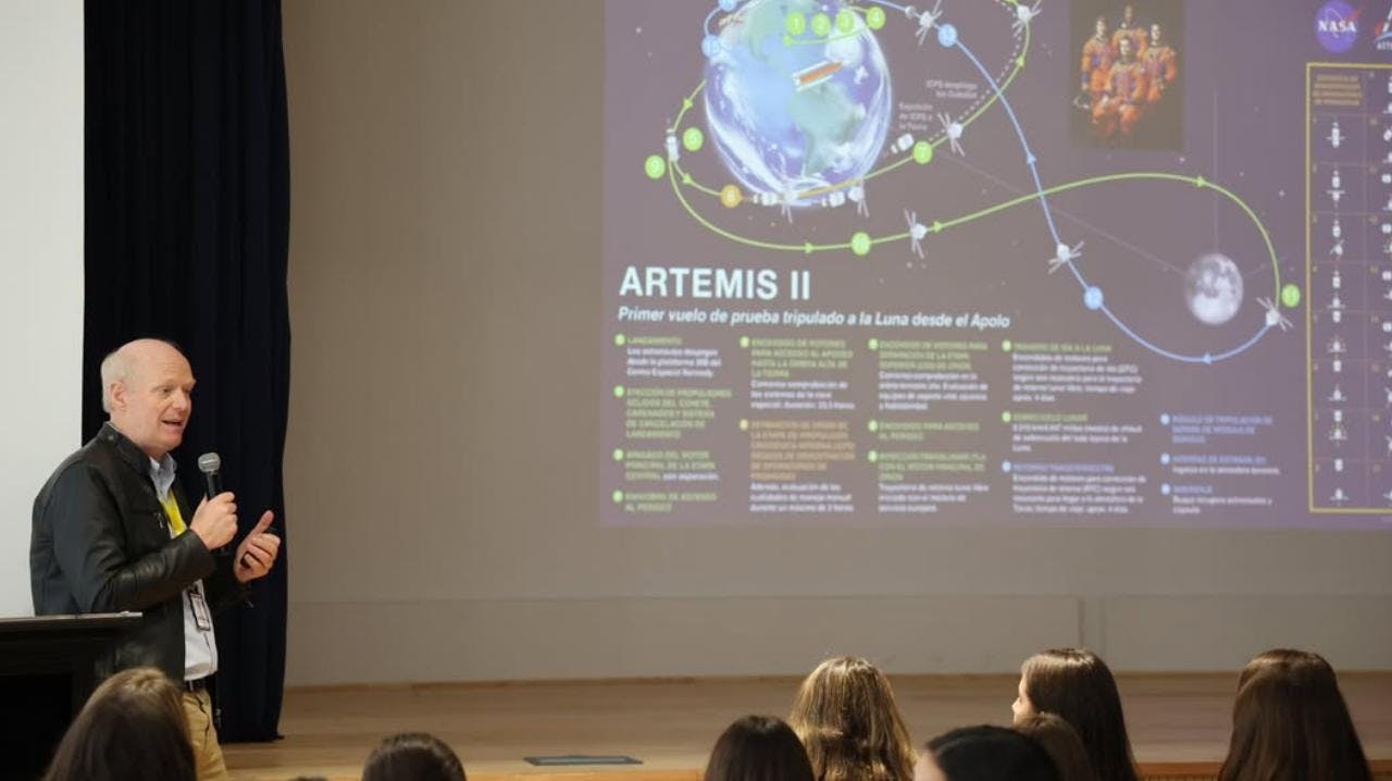 Klaus von Storch por nueva misión espacial Artemis III: "Hoy todo está diseñado para quedarse en la luna"