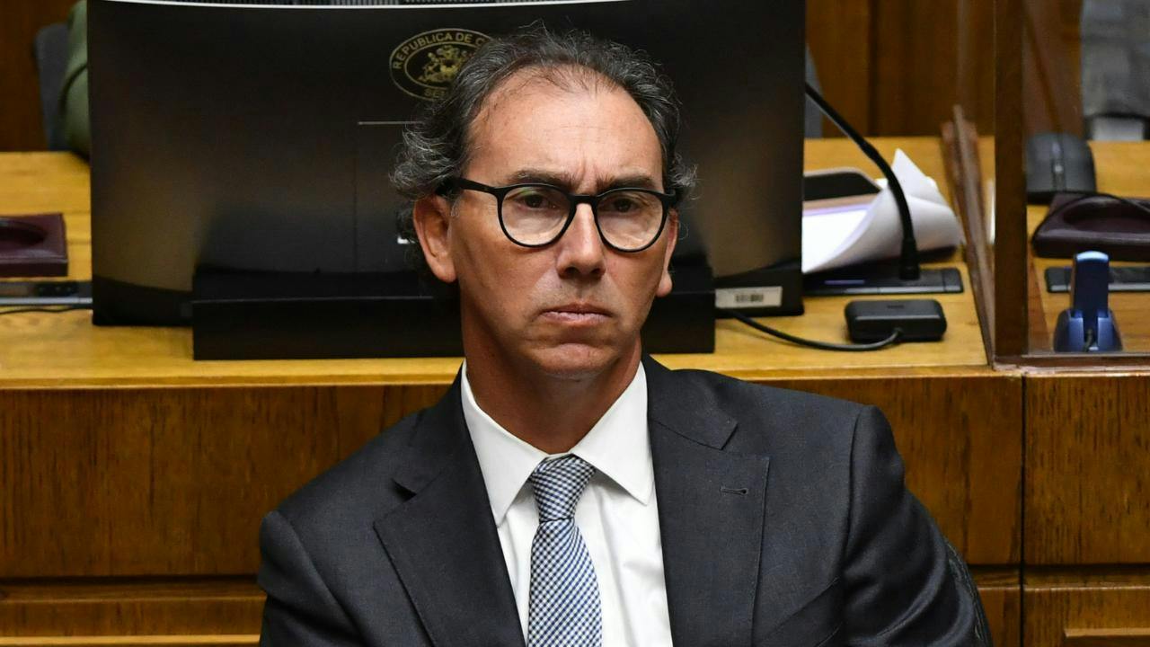 Ex ministro Figueroa por deudas del CAE: “Tesorería debiese ser insistente en el cobro, pero muy flexible en la manera de recaudar”