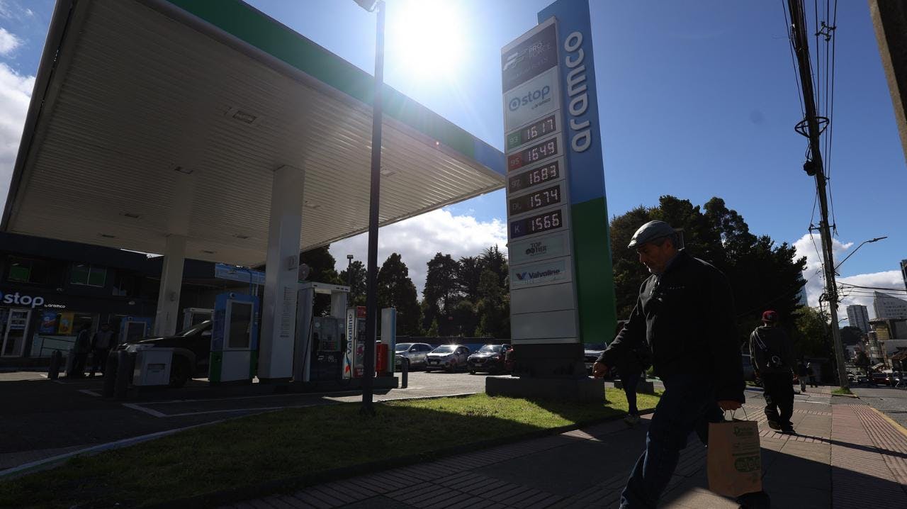 Hacienda adelanta caída del precio de los combustibles ante acuerdo de Estados Unidos e Irán