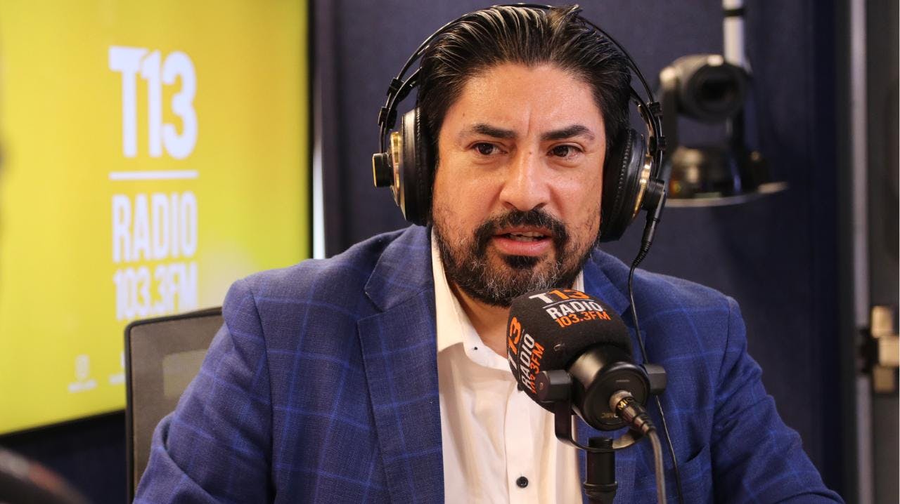 Rubén Oyarzo y presunto tráfico de menores haitianos: "No me cabe duda que aquí hay funcionarios públicos involucrados en irregularidades en el ingreso de niños"