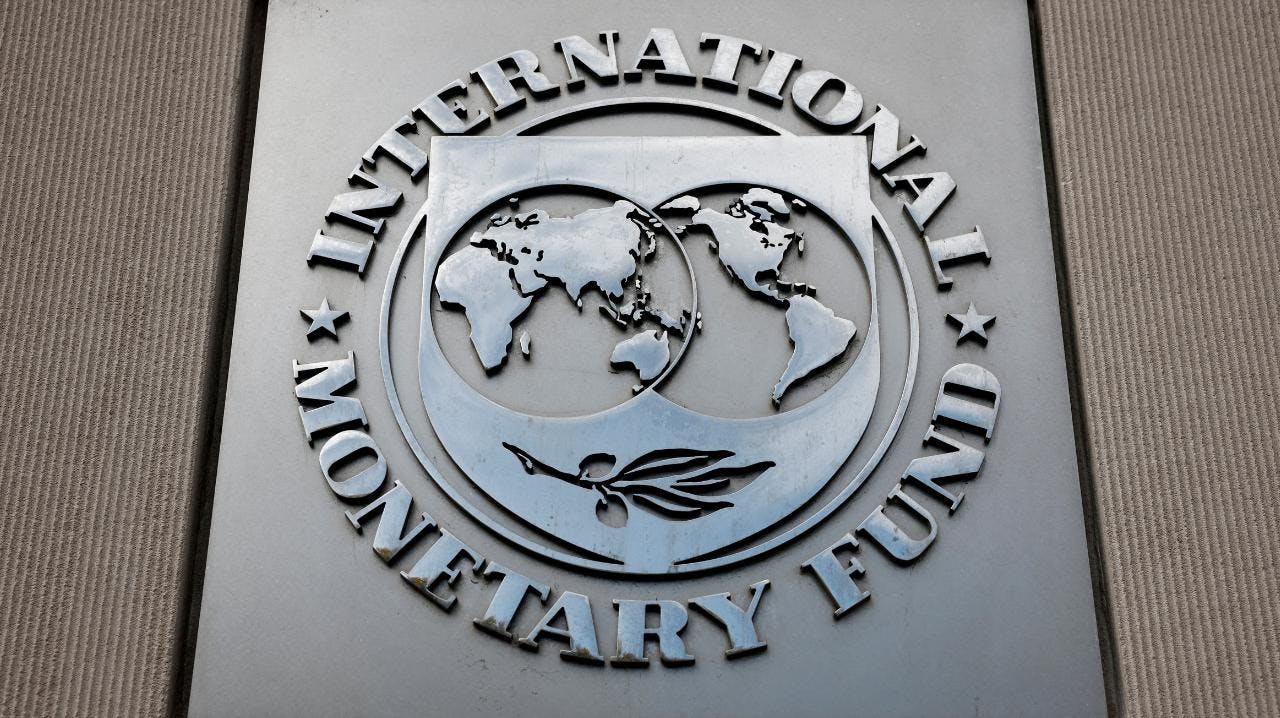 FMI baja sus proyecciones de crecimiento para Chile a 1,8% ante presiones inflacionarias por la guerra en Medio Oriente