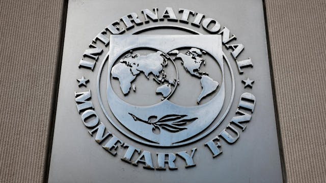 FMI baja sus proyecciones de crecimiento para Chile a 1,8% ante presiones inflacionarias por la guerra en Medio Oriente