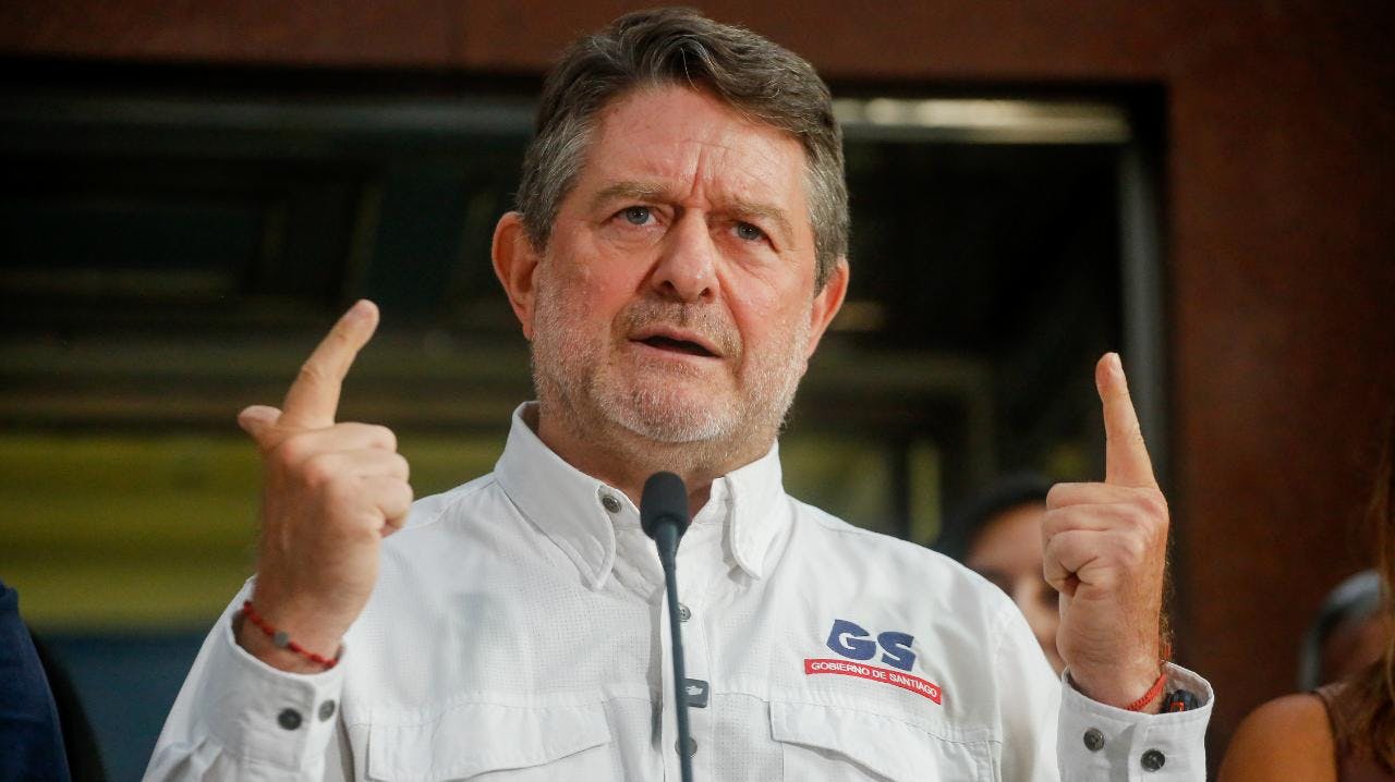 Gobernador Claudio Orrego y sistema frontal en la Región Metropolitana: "La ciudad está llegando a su límite"